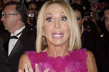 Ahora Laura Bozzo vende saludos