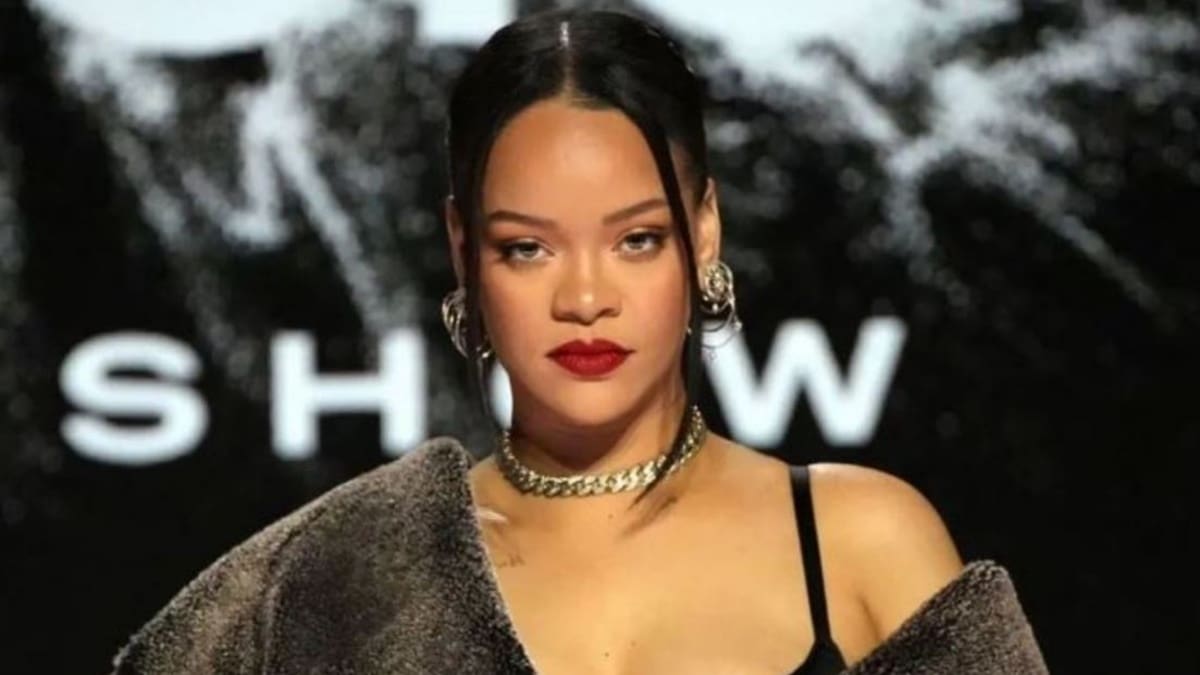 Rihanna habría dado a luz a su segundo bebé, aseguran que es una niña