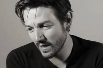 Diego Luna recibe el premio Platino de Honor: "Contar historias es vital para entendernos"