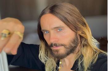 Jared Leto escala sin protección castillo de Milán y el video se vuelve viral