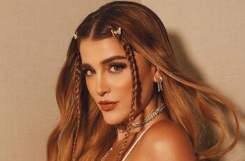 Cassandra Sánchez Navarro pide su espacio ante la presión por su reciente compromiso