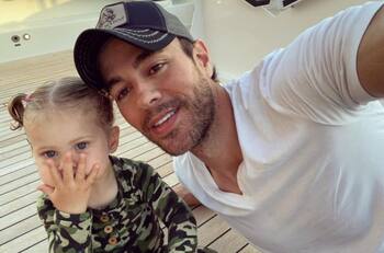 Ella es Mary la hija menor de Enrique Iglesias y Anna Kournikova