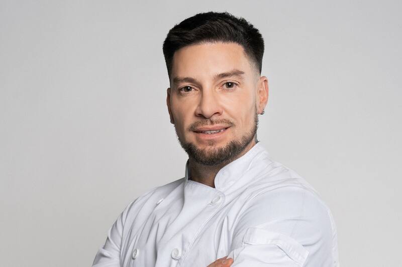 se integra a El Internado.