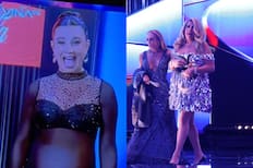 No pasó desapercibido: el polémico gesto de Tita Ureta tras pifias del Monstruo por el corte al show de Asskha Sumathra