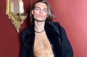 Hijo de Elizabeth Hurley escribe una carta desgarradora tras la muerte de su "figura paterna"