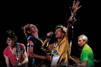 Los Rolling Stones recuerdan a Charlie Watts en el video de "Living in the Heart of Love"