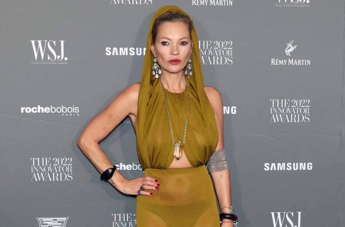 Kate Moss luce un vestido transparente en los WSJ Innovator Awards en Nueva York