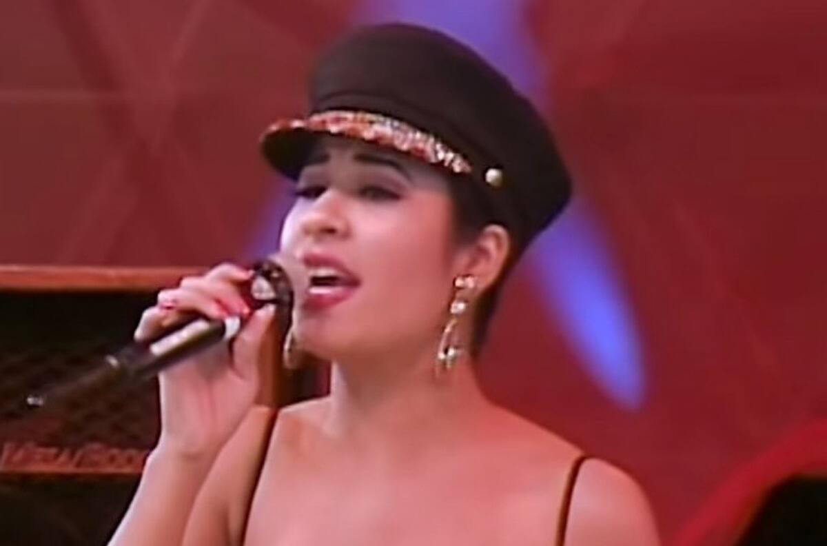 Esposo de Selena Quintanilla recuerda su aniversario de boda con emotiva foto