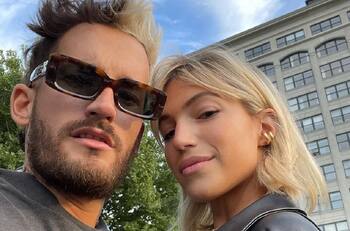 Stefi Roitman y Ricky Montaner suben momento exacto en que lanzan el ramo y la liga durante su casamiento