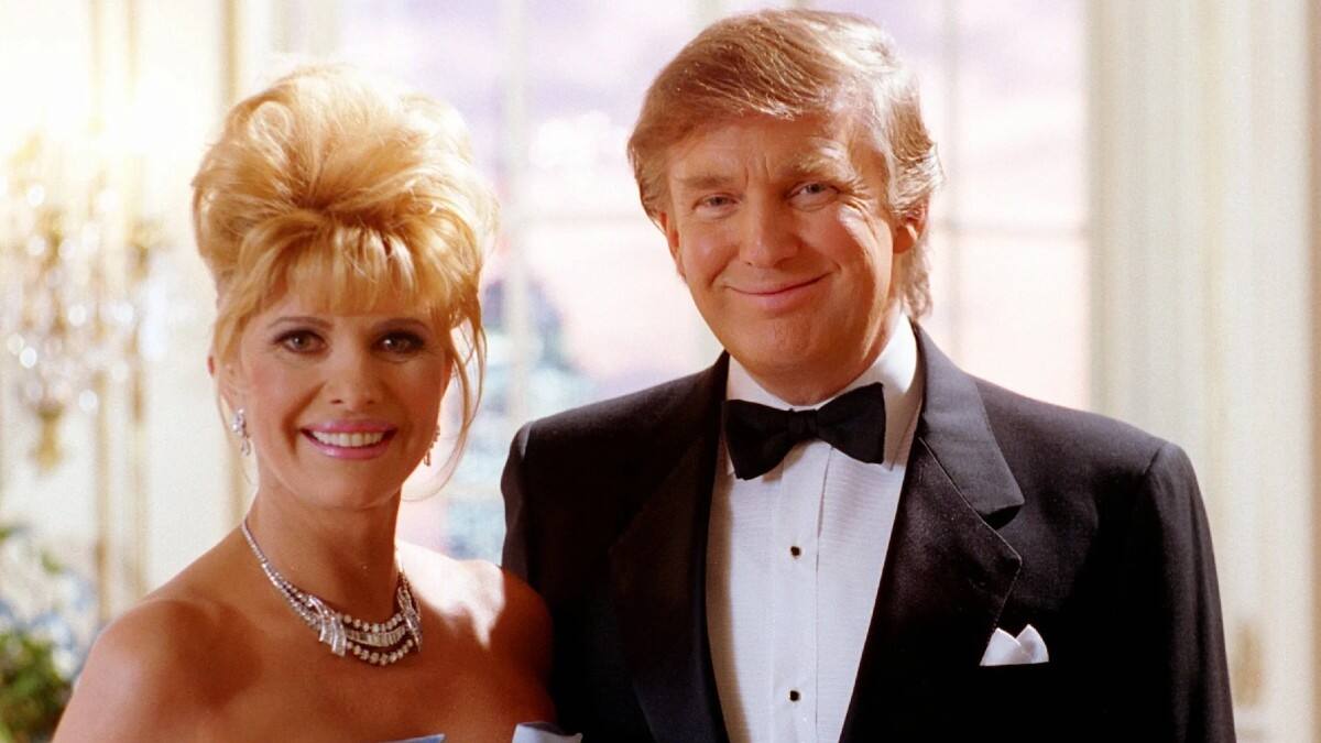 Donald Trump reacciona devastado al fallecimiento de su primera esposa, Ivana