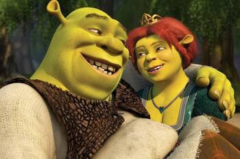 Video: La pareja que se volvió viral por casarse disfrazada de Shrek y Fiona