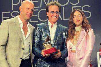 Emmanuel, igual que J Balvin, critica a los Latin Grammy 2021