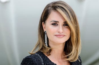 Penélope Cruz demuestra lo bien que le quedan los trajes de baño a sus 48 años