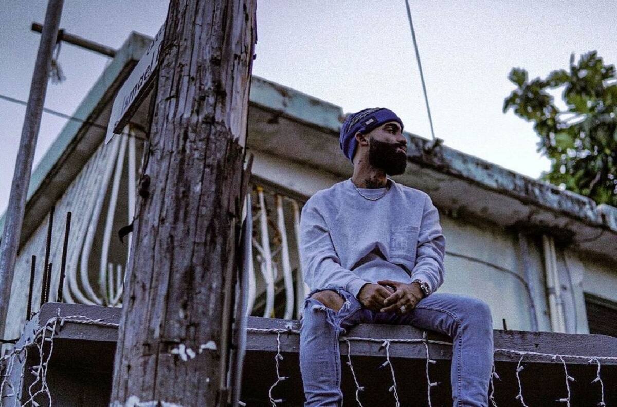 El dolor de Arcángel: su hermano menor falleció en un accidente de tránsito