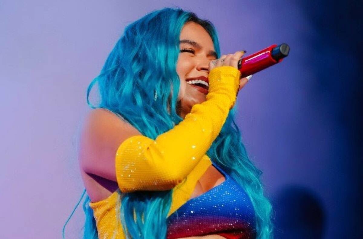 Karol G: así respondió a las felicitaciones de Luis Fonsi, Shakira, Ricky Martin y J Blavin tras show en Coachella