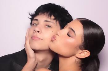 Regalos navideños de los famosos: esto le obsequiará Charli D’Amelio a su novio hijo de Travis Barker