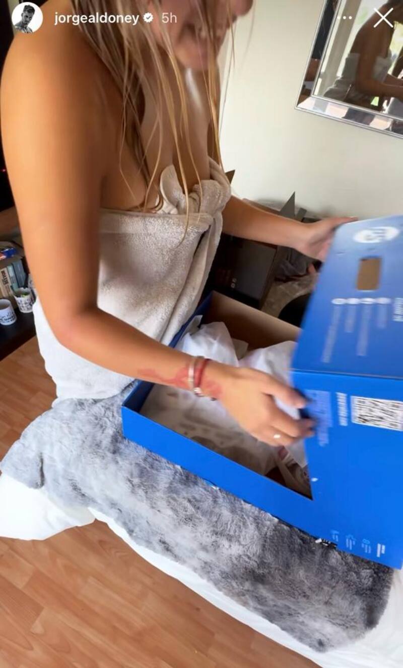 El especial regalo de Jorge Aldoney a Skarleth Labra en Navidad