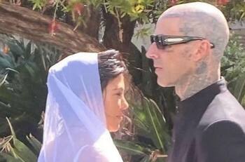 La boda de Kourtney y Travis era secreta pero su hija la transmitió en vivo