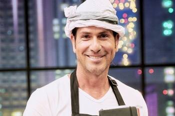 “Qué elegante inglés hablas”: Gregorio Pernía se “luce” con los jurados de “Top Chef VIP”