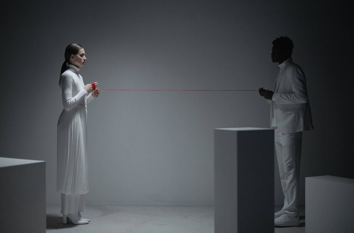 Lazos Kármicos: Descubre qué son y cómo pueden influir en la manera en que te relacionas