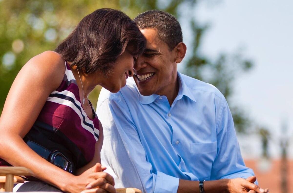 Con bella foto familiar: Michelle Obama dedica romántico saludo de cumpleaños a Barack Obama