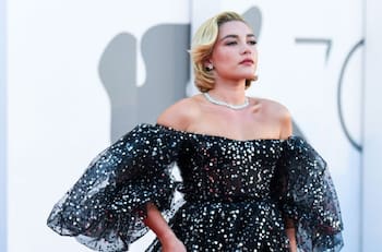 Florence Pugh en Venecia: llegó a lo diva y no hizo contacto visual con Olivia Wilde