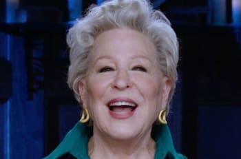 Bette Midler pide que se prohiba el viagra: si el embarazo es voluntad de dios, también la flacidez