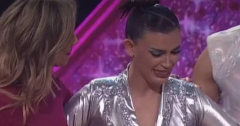 La bailarina explotó en llanto en Fiebre de Baile.