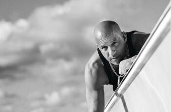 Vin Diesel veranea en Italia, mostrando "panza de papá"