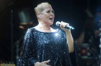 Ernesto D´alessio apunto de llorar al recordar doloroso momento de su madre Lupita D´alessio