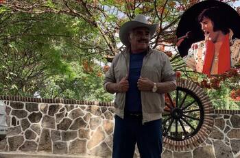 El día que Vicente Fernández se vistió como Elvis Presley