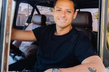 Chicharito pasa por mucho dolor al estar alejado de sus hijos