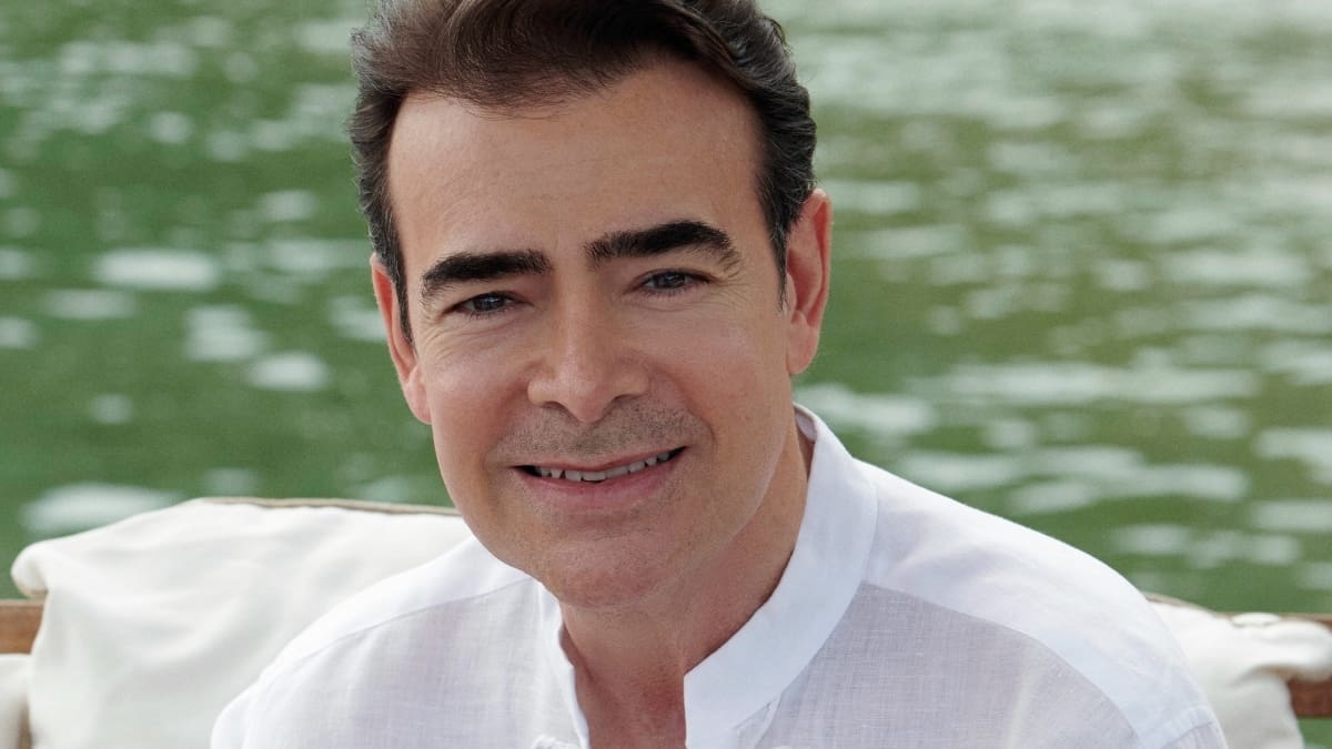 Toño Mauri presentará libro en la FIL Guadalajara sobre su experiencia al borde la muerte