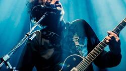 Gustavo Cerati hizo estas colaboraciones con artistas como Shakira, Mercedes Sosa y The Police