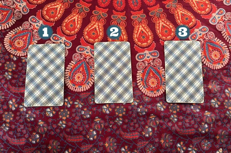 Elige una de las cartas y guía esta jornada de viernes.