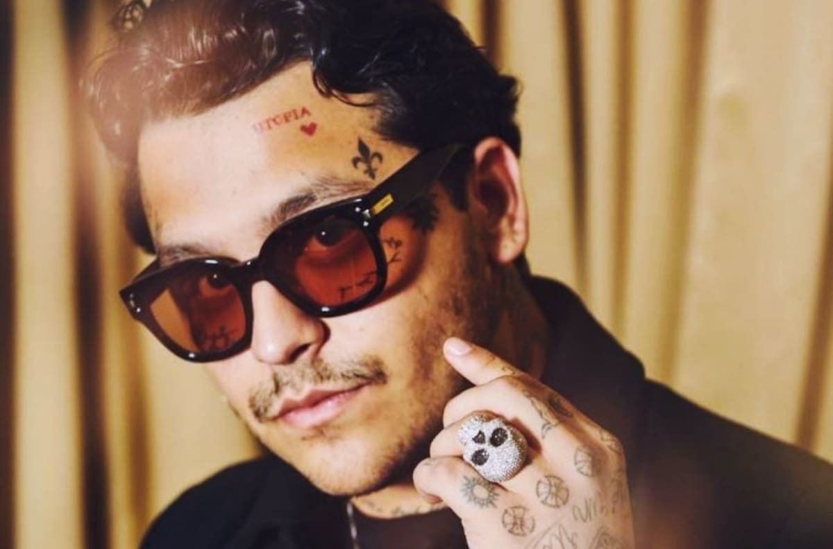 Christian Nodal habla finalmente de la razón por la que se ha tatuado la cara