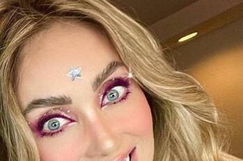 Anahí causa furor en redes sociales al hacer el divertido challenge de Thalía