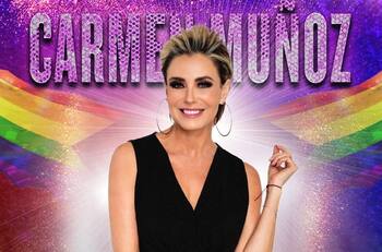 Carmen Muñoz da el banderazo de salida a la marcha del orgullo LGBT+ en CDMX