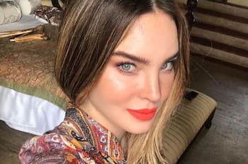 Belinda estrena nuevo look para Navidad y Nodal queda encantando con ella