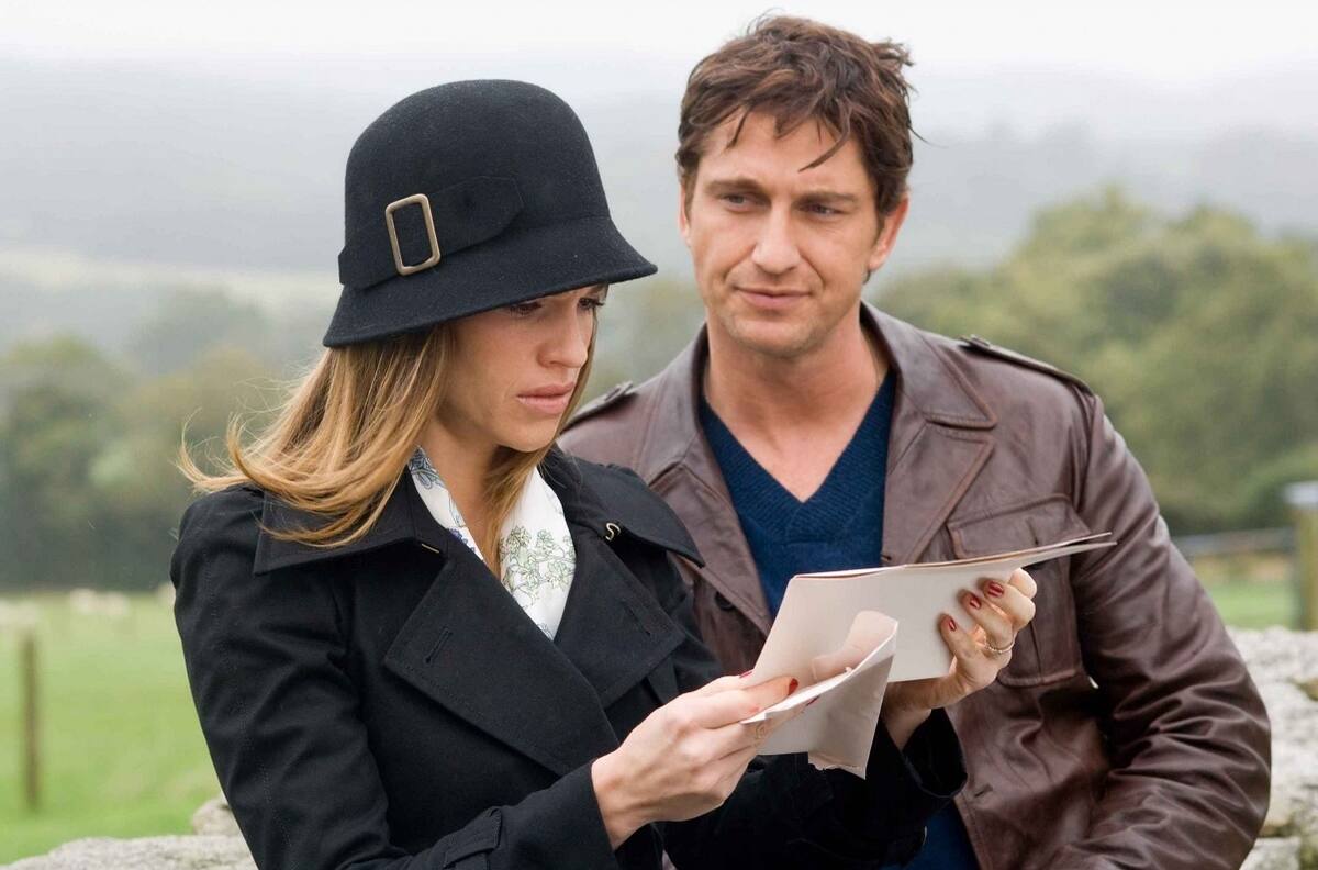 Gerard Butler admite que 'casi mata' a Hilary Swank en "P.S. I Love You"