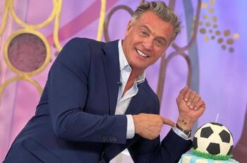 ¿Por comentarios que le hizo a las piernas de Mónica Noguera? Juan Soler se despide del programa “Sale el Sol”