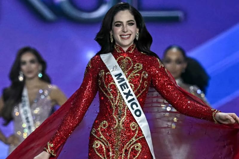 La invitada internacional a la Gala del Festival de Viña del Mar.
Foto: Vogue México