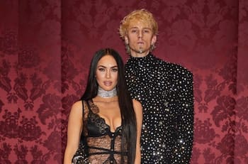 Megan Fox y Machine Gun Kelly hacen su primera aparición en el desfile de D&G tras su compromiso