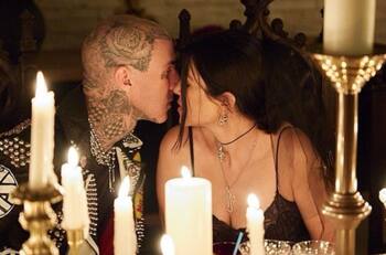 Kourtney Kardashian revela fotos inéditas de su despedida de soltera al estilo "Romeo y Julieta"