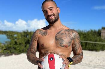 Maluma presenta su increíble réplica de cera: “Bebé hoy estamos 2x1”