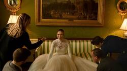 Nieta Joe Biden utilizó estos tres vestidos para su boda en la Casa Blanca