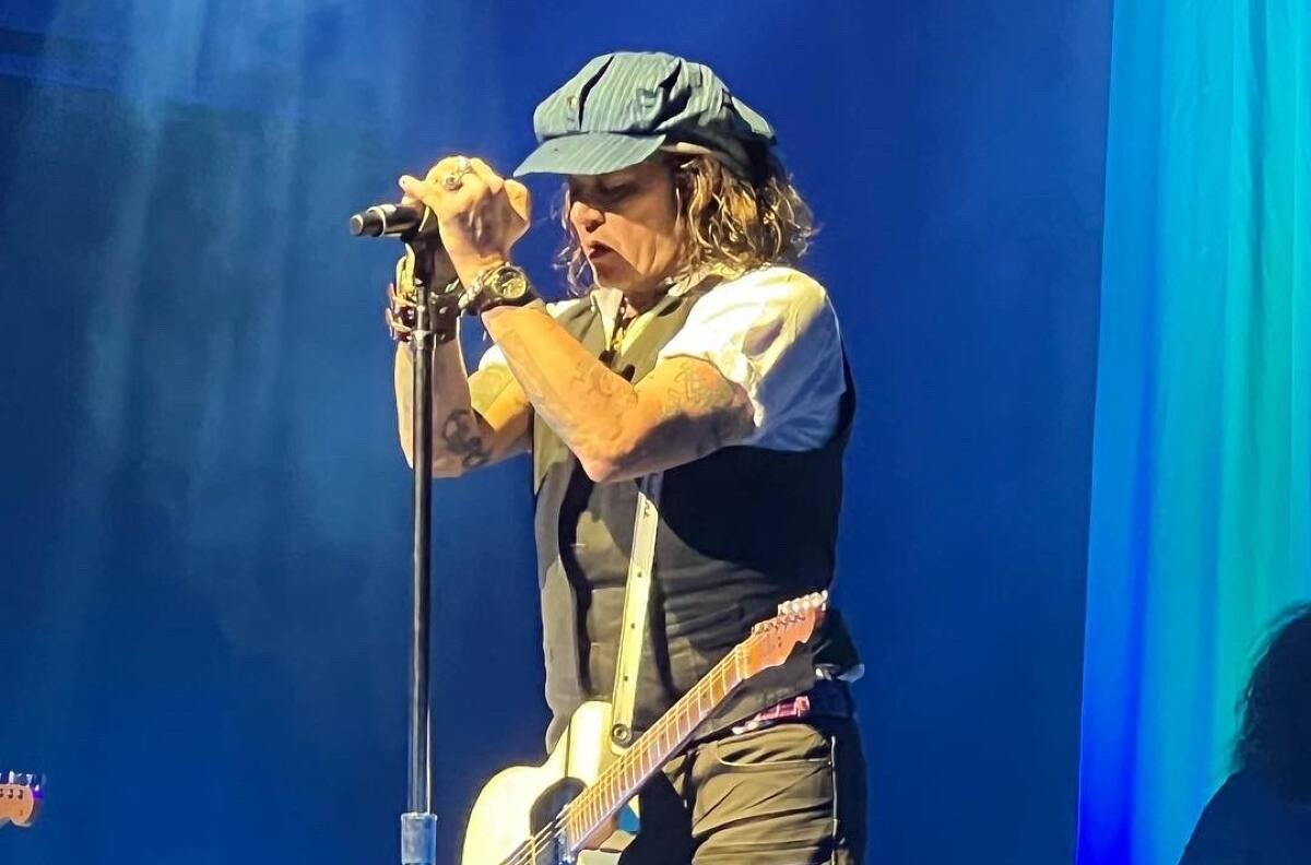 ¿Johnny Depp? El actor reaparece irreconocible en Nueva York