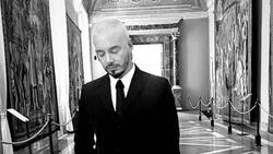 “Me faltaba la corbata”: J Balvin llegó al  Vaticano para reunirse con el Papa