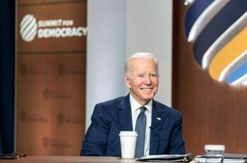 Joe Biden le da la bienvenida a su nueva mascota desde la Casa Blanca
