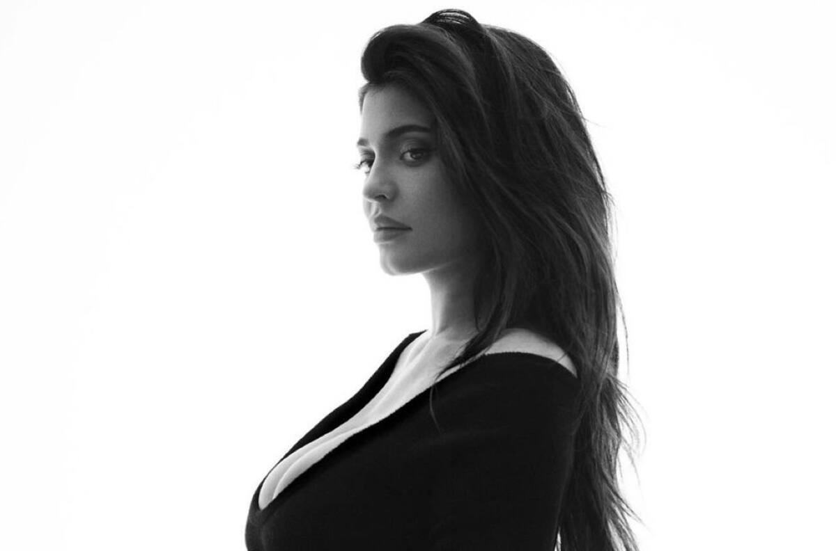 ¡Ya nació!: Kylie Jenner comparte la primera foto junto a su bebé recién nacido